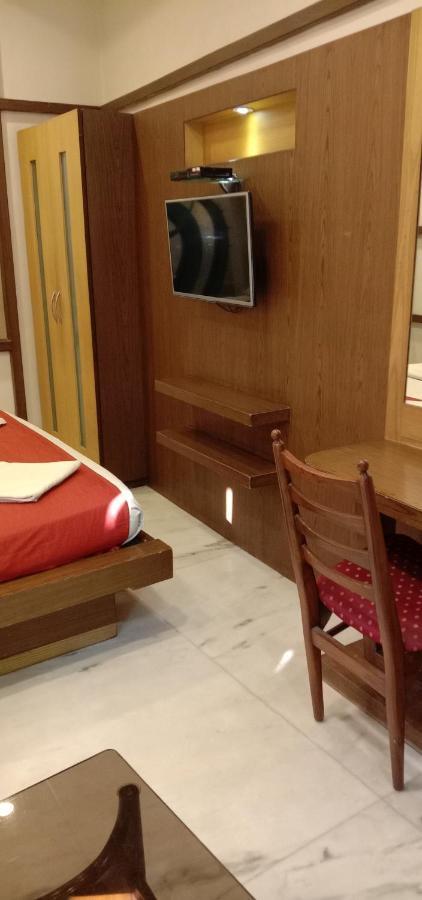 Hotel Aston Калькутта Экстерьер фото